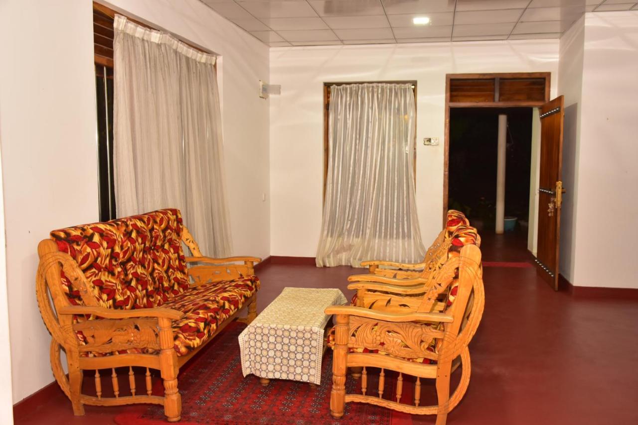 Brookline Safari Resort Udawalawe Exterior foto
